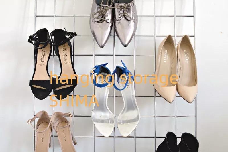 Wire grid hanging shoe storage